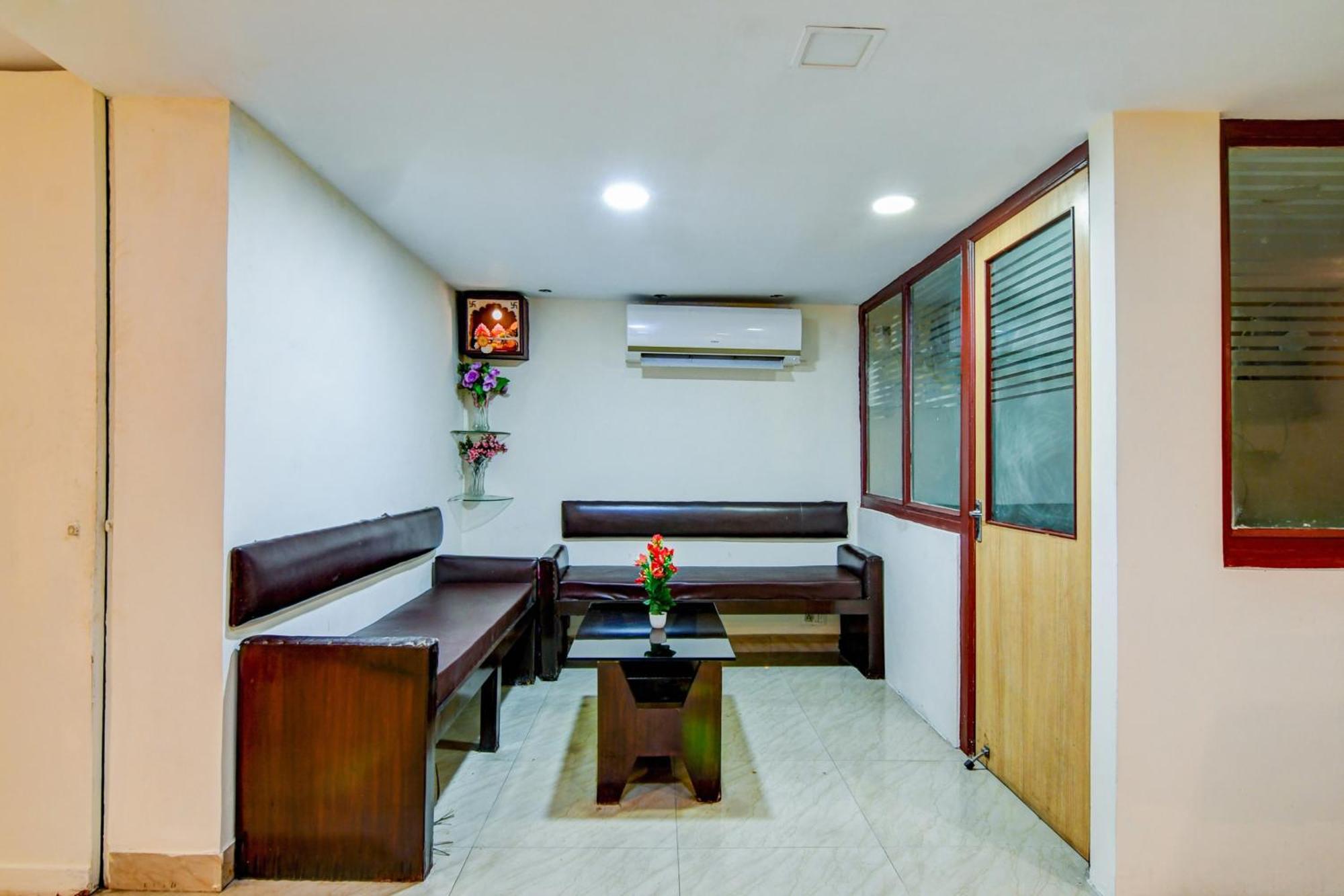 Super Hotel O Sarat Bose Road Formerly Shree Guest House Колката Екстер'єр фото