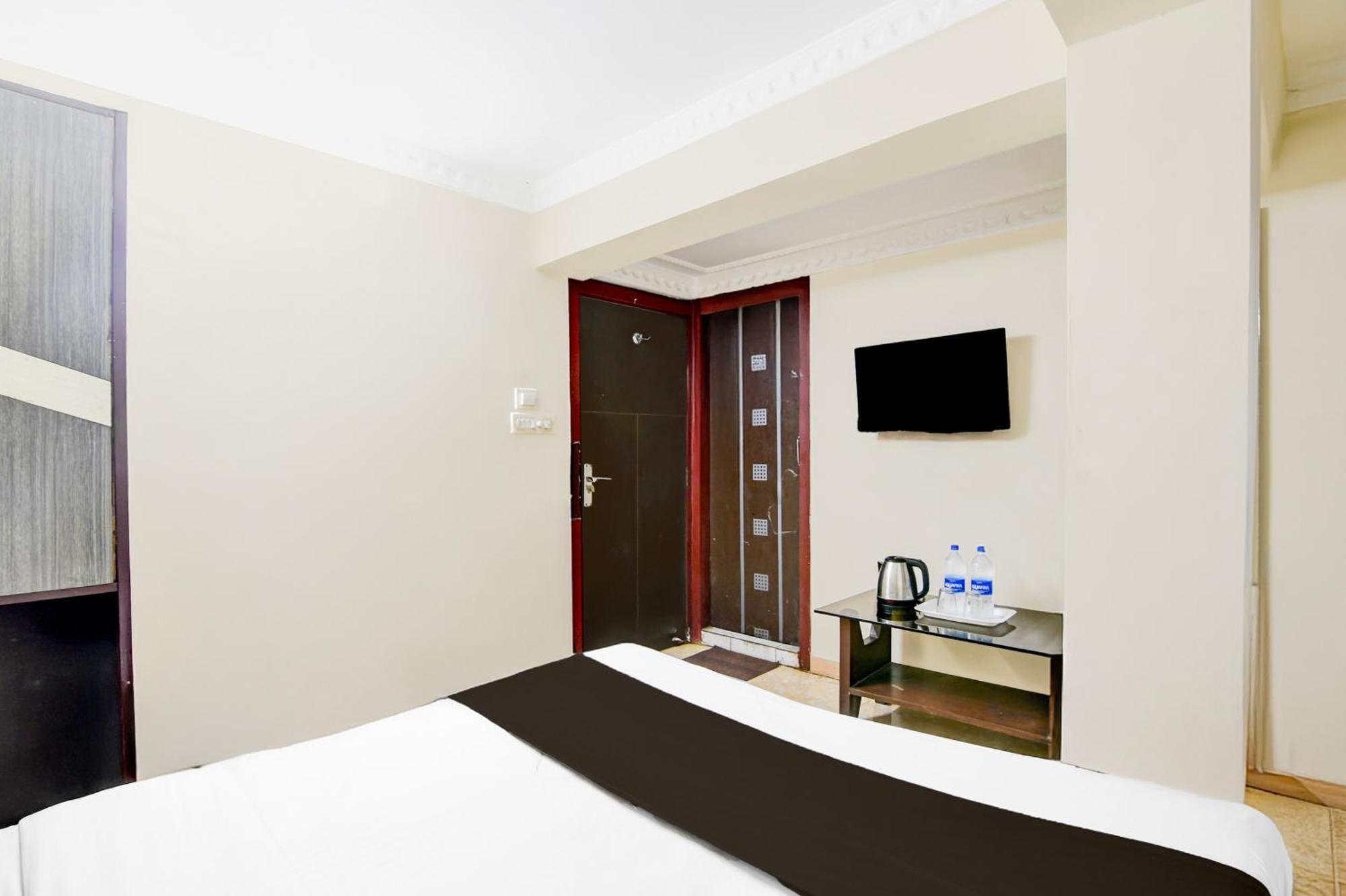 Super Hotel O Sarat Bose Road Formerly Shree Guest House Колката Екстер'єр фото